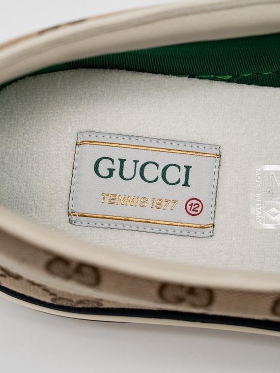 size 12G 12.5 US Gucci GG Supreme Loafers Sneakers Slip On Tennis Beige White main image 3